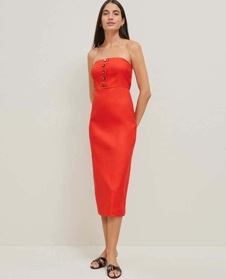The Petite Buttoned Strapless Dress in Linen Blend
